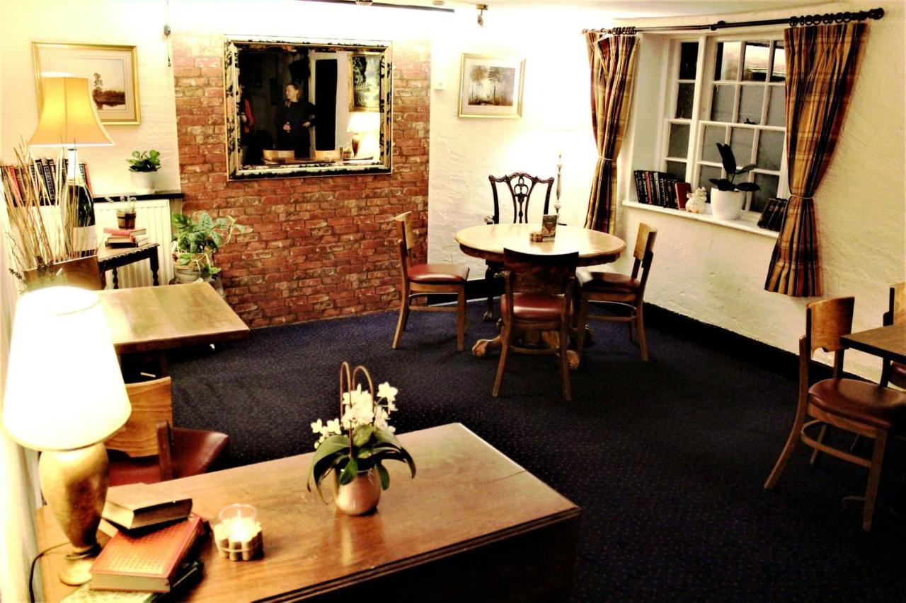 The Dove Inn Micheldever Extérieur photo